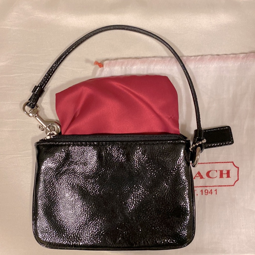 COACH black patent leather wristlet. Like NEW. - Picture 10 of 10